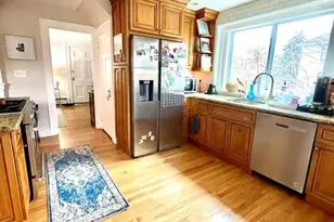 54 Bungalow Ave, Fairfield, CT 06824 - Photo 7