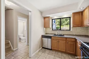 67 Cambridge Ct, Beacon Falls, CT 06403 - Photo 5
