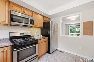 67 Cambridge Ct, Beacon Falls, CT 06403 - Photo 7