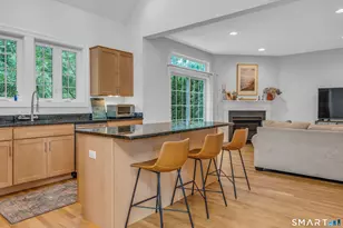 34 Copper Square Dr, Bethel, CT 06801 - Photo 9