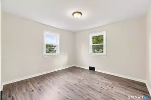 23 Leaf Ave, Waterbury, CT 06705 - Photo 15