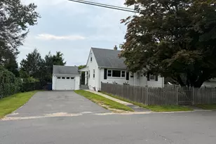 23 Leaf Ave, Waterbury, CT 06705 - Photo 1