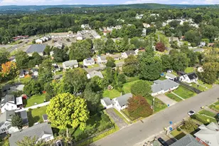 23 Leaf Ave, Waterbury, CT 06705 - Photo 35