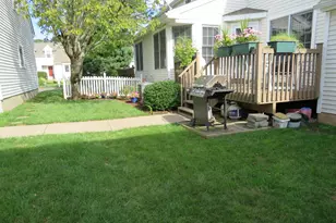 32 Pickering Ln, Wethersfield, CT 06109 - Photo 33