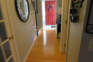 32 Pickering Ln, Wethersfield, CT 06109 - Photo 11