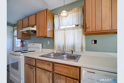 26 Hawthorne Avenue, Shelton, CT 06484 - Photo 5
