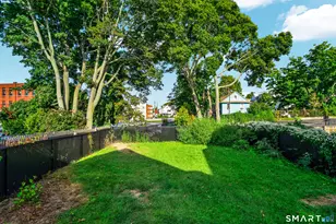 28 Ocean Ave, New London, CT 06320 - Photo 27