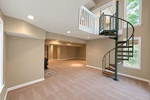 38 Twin Lakes Dr, Waterford, CT 06385 - Photo 23