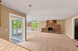 38 Twin Lakes Dr, Waterford, CT 06385 - Photo 11