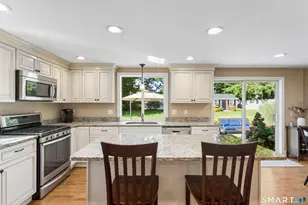 14 Redwood Dr, Bethel, CT 06801 - Photo 5