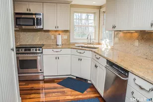 30 A Whiting Farm Rd, Branford, CT 06405 - Photo 11