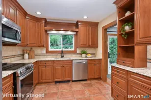 4 Frontier Ln, Danbury, CT 06810 - Photo 19