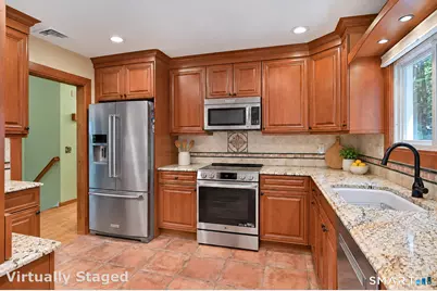 4 Frontier Lane, Danbury, CT 06810 - Photo 17