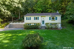 4 Frontier Ln, Danbury, CT 06810 - Photo 1