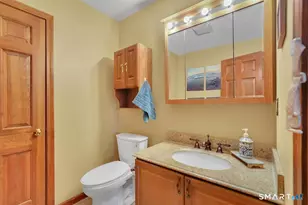 17 Eileen Ln, Enfield, CT 06082 - Photo 11