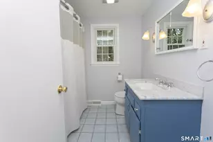 10 Colonial Dr, Simsbury, CT 06070 - Photo 27