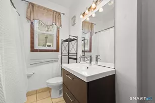 33 Central Ave, Milford, CT 06460 - Photo 11