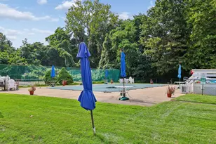 1 E Gate Ln, Hamden, CT 06514 - Photo 19