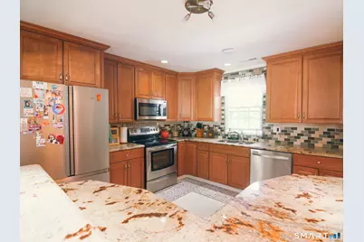 7 Rodline Road, Danbury, CT 06811 - Photo 19