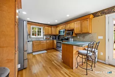 60 Olivia Lane, Naugatuck, CT 06770 - Photo 7