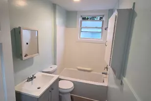 46 Washington St, Waterbury, CT 06706 - Photo 3