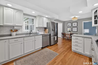 25 Windmill Hill Road, Branford, CT 06405 - Photo 9