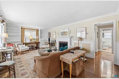 32 Crown Street, Trumbull, CT 06611 - Photo 5