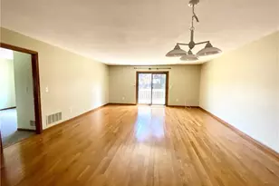 104 Summer Hill Dr, South Windsor, CT 06074 - Photo 5