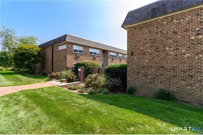 637 Cove Road #A10, Stamford, CT 06902 - Photo 3
