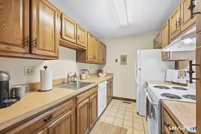 14 Wiggins Farm Drive #J, Simsbury, CT 06070 - Photo 7