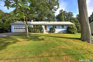 17 Oakridge Dr, Ledyard, CT 06335 - Photo 1