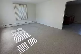 20 Venice Ave, Waterbury, CT 06708 - Photo 5