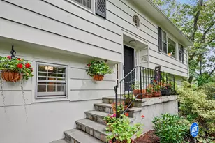 16 Brookhill Ln, Norwalk, CT 06851 - Photo 3