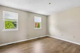 1 E Gate Ln, Hamden, CT 06514 - Photo 11
