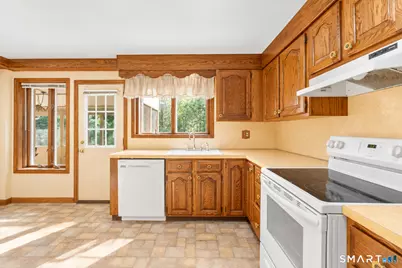 4438 Madison Avenue, Trumbull, CT 06611 - Photo 15