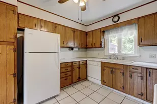 222 Maplewood Ave, Torrington, CT 06790 - Photo 19