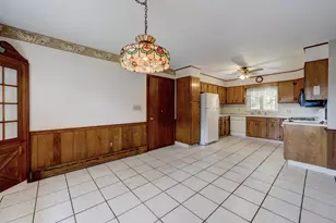 222 Maplewood Ave, Torrington, CT 06790 - Photo 17