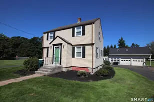 112 Pratt St, Glastonbury, CT 06033 - Photo 3