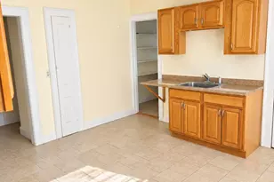 69-71 Sharon St, Hartford, CT 06112 - Photo 5
