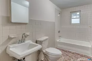 614 Park Ave, Bloomfield, CT 06002 - Photo 19