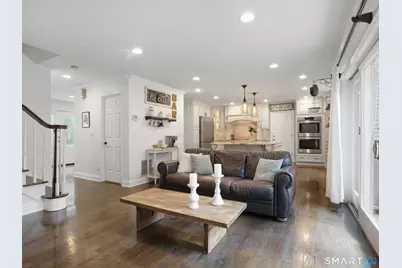 74 Hastings Lane, Stamford, CT 06905 - Photo 9