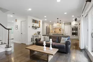 74 Hastings Ln, Stamford, CT 06905 - Photo 9