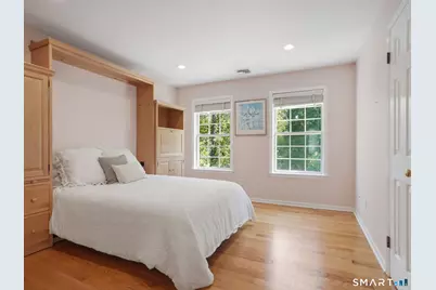 74 Hastings Lane, Stamford, CT 06905 - Photo 17