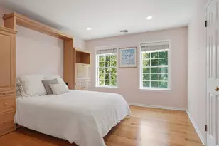 74 Hastings Ln, Stamford, CT 06905 - Photo 17