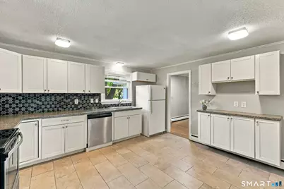 9 Alderwood Drive, West Hartford, CT 06117 - Photo 7