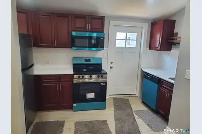 100 North Street, Manchester, CT 06042 - Photo 3