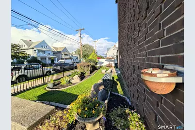 393 Laurel Avenue #302, Bridgeport, CT 06604 - Photo 5