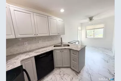 12 Boulevard Drive #32-175, Danbury, CT 06470 - Photo 5