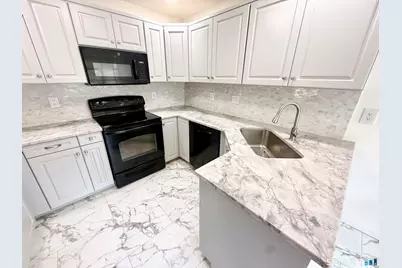 12 Boulevard Drive #32-175, Danbury, CT 06470 - Photo 3