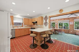 2 Ward Dr, Danbury, CT 06810 - Photo 13